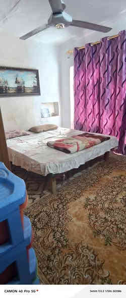 نص قطعه للبيع مدينه صدر قطاع 20 مقابل مركز تهذيب ل مساحه 48 واقع حال 50 ل ستفسار  ***********
