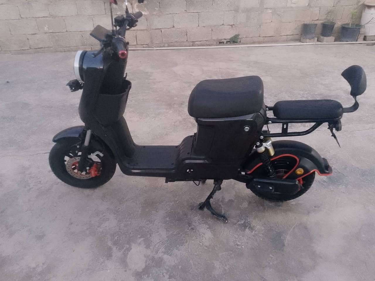 بايسكل شحن R9حيدر النيار موديل 25 بطاريات 5 فايبر كلاس بلاديه اخو الجديد. مستعمل قليل سعر 500 وبي. مجال  العنوان كركوك حزيرا ن للتواصل ***********بي واتساب مامتواجد عل فيس
