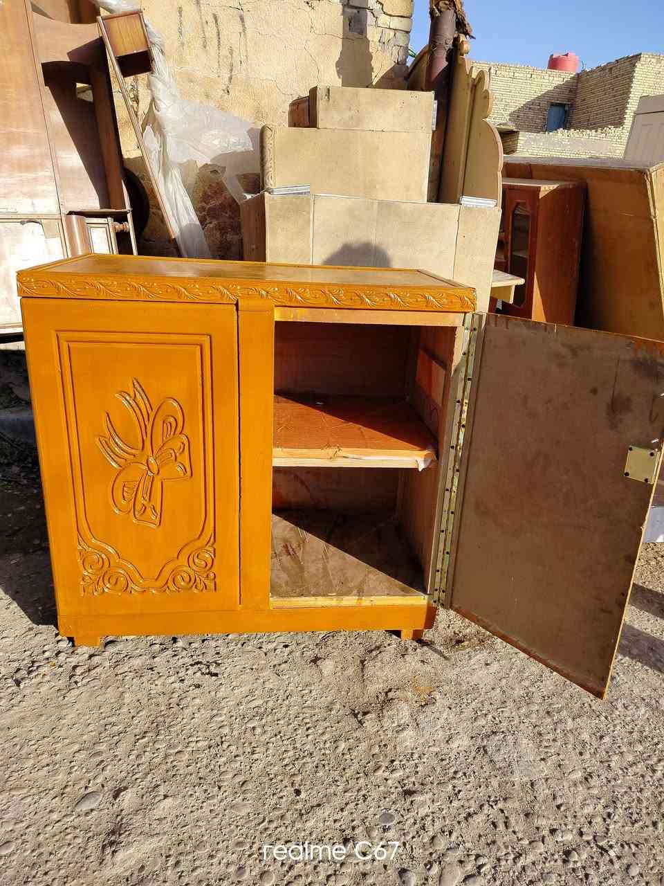 اغراض مستعمله منزليه للبيع وباسعار مناسبه للتواصل العماره حي النداء ***********
