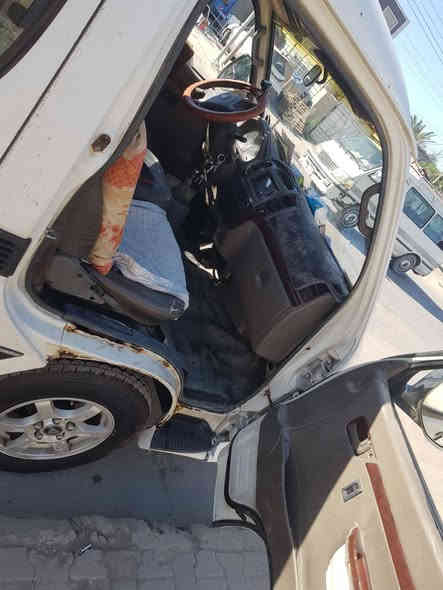 فتون ٢٠١٥ حرة رقم بغداد مصفره هيئة غرامه مرور ٢٨٠ الف بدون راعي راعيهة كرايبي بس امسافر ابيع بدون تحويل اضمن سرقه وعشائر مكاتبه ضمان حق فقط سياره مامتعوبه شغلي بيهة موعبريه 
كير ومحرك مامفتوحات بلاديات بيها بداية تبخير والاكسل مال نيسان نيفارة
كشنات موجوده وممتعوبات وكل كهربائيات شغاله تبريد وتدفئه شغال
السيارة كلها بعدها على وضع الشركة مثل ماطلعت ب٢٠١٥ نفسها
السعر ٤٠ وبيها مجال
مكانها بغداد سبع قصور 
 لاتدزلي خاص اني بس وسيط مكلف بالنشر
*********** هذا رقم صاحبها
