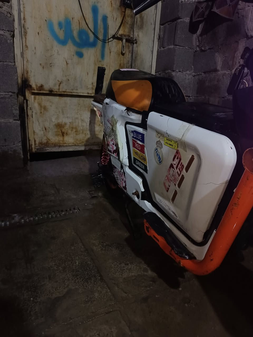 دراجه R900 l
وسعر 250
وبيها مجال 
***********
