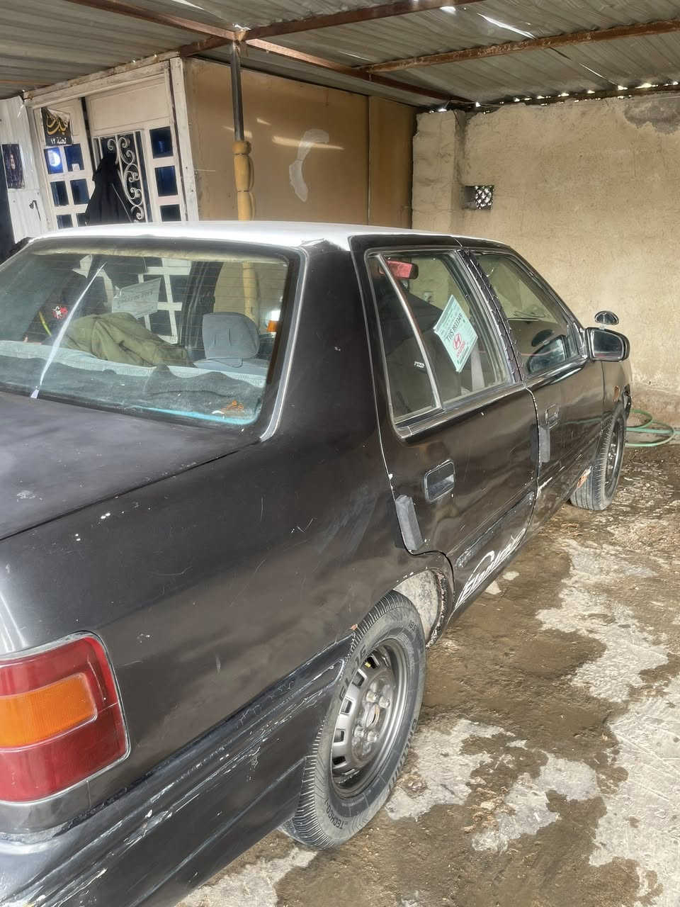 هونداي أكسيل موديل ٩٣ رقم ديالى السعر ٢٣وبيهة مجال العنوان بغداد الكرخ حي الجهاد***********
