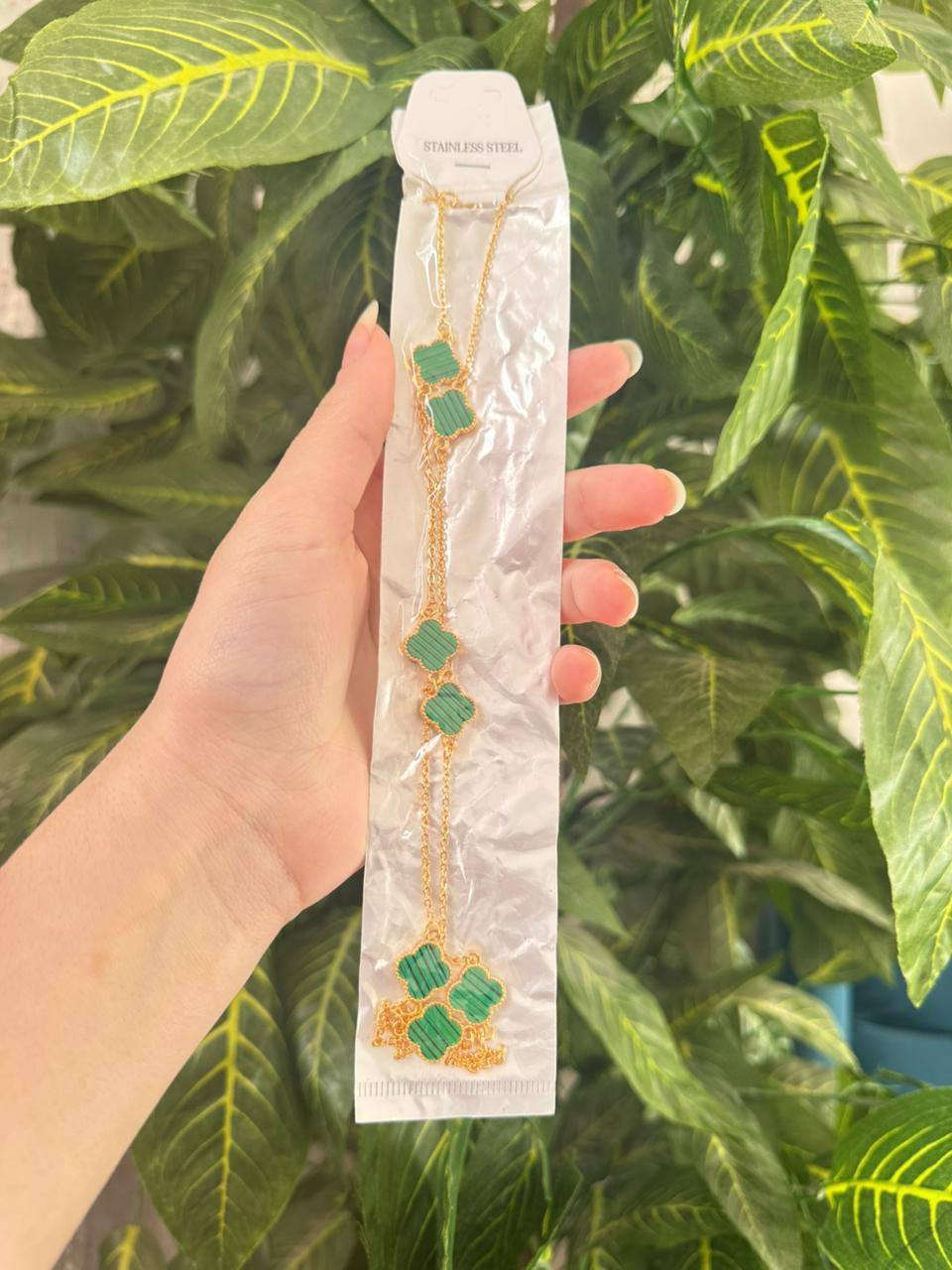 السلام عليكم ذهب برازيلي موديلات مختلفه سعر القطعة
(الف دينار):(سعر الدرزن9الاف) يوجد توصيل داخل سبع البور سعر التوصيل الف/الرقم*********** او خاص
