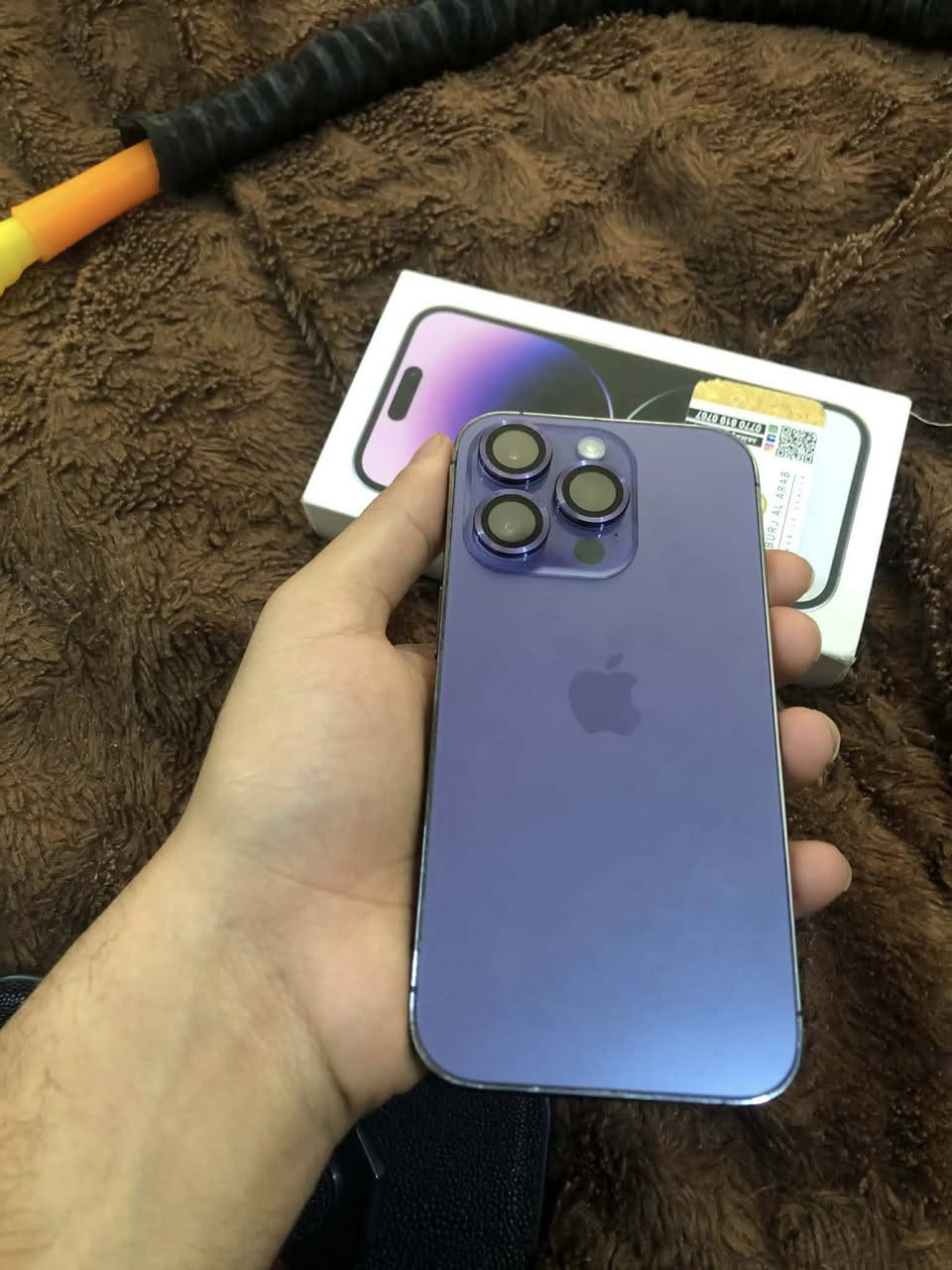 السلام عليكم آيفون 14 برو مستبدل فقط شاشه اصليه الباقي كله بلادي للبيع ب600.  ***********
