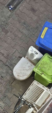 مقعد غربي • مستعمل • مكاني الوزيرية