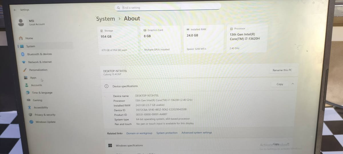 السلام عليكم
لابتوب MSI CYBORG 15 A13V 
نضافه99% زلغ ما بيه سبب البيع اريد اشتري تجميعه ابداله 
السعر 1150الف وبيه مجال 
مكان بصره


**إذا كنت صاحب هذا الإعلان وتريد حذفه لأي سبب، رجاءا أرسل رسالة إلى الدعم الفني**