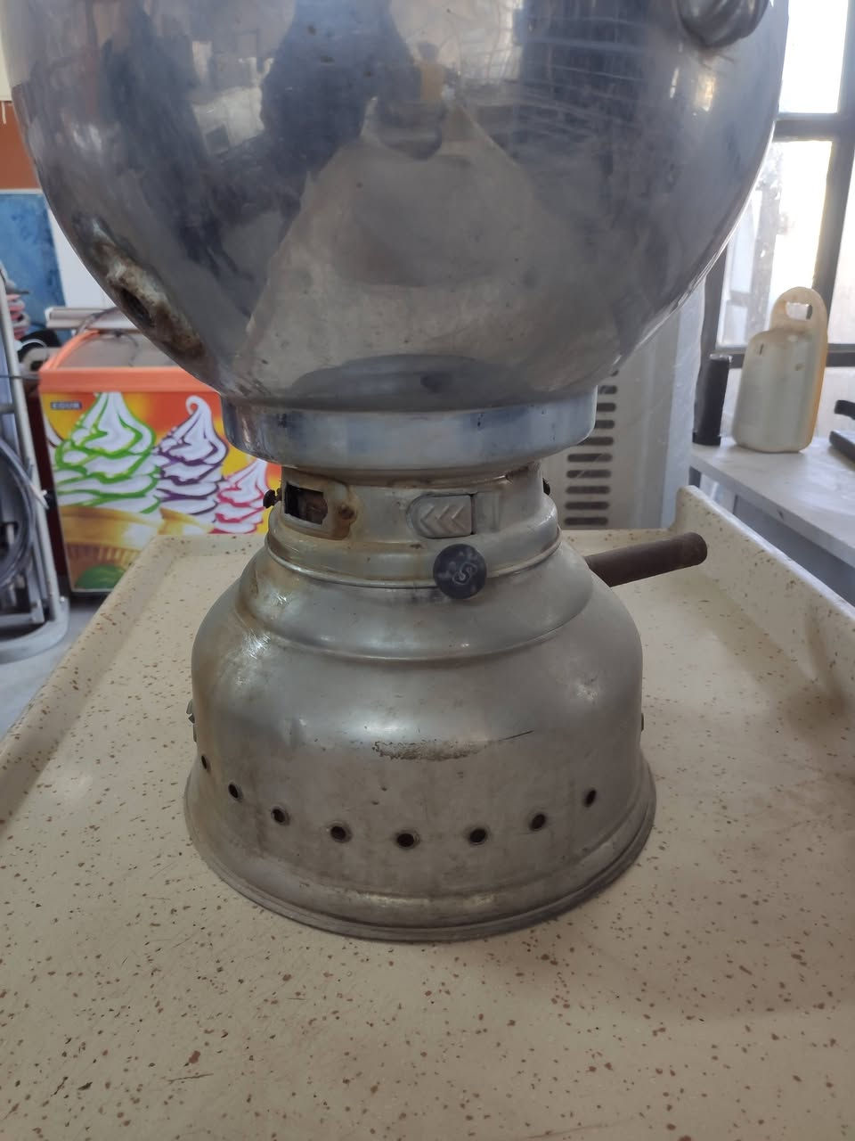 للبیع نحاس کتری فافون ***********
