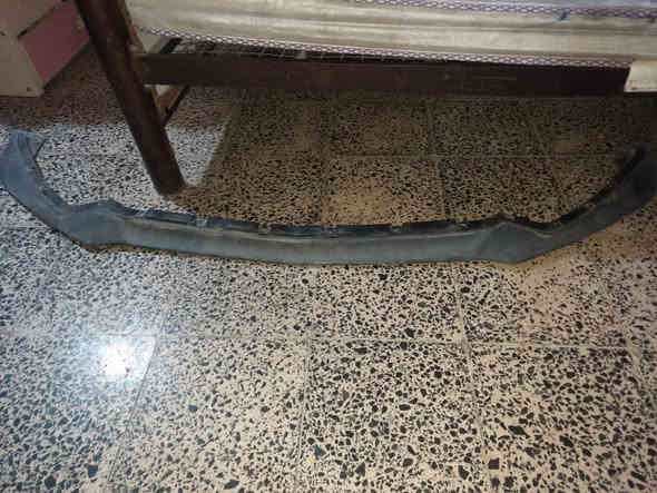 سلام عليكم 
لحيه موستنج من 2015الى 2020
اصليه 
للستفسار موجود ماسنجر واتساب 
***********
