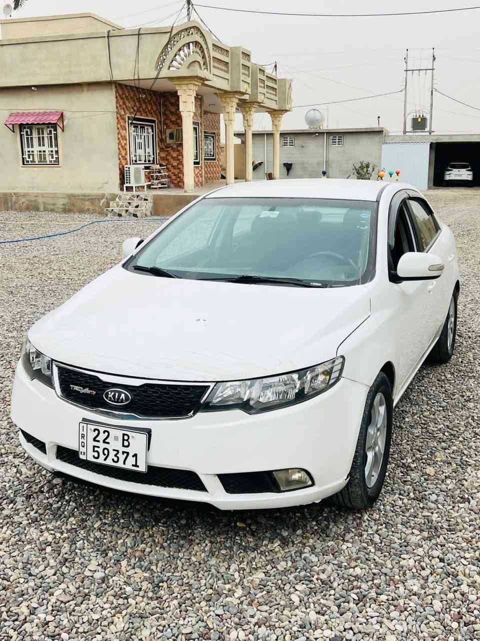 سيراتو 2010
رقم وهزه وسنويه جديد 
تحويل 
صبغ ثلاث قطع بدون داخل 
صدر تاير كلو جديد السيارة جاهزة 
السعر  93 وبيها مجال بيع ومراوس يرهم 
***********
