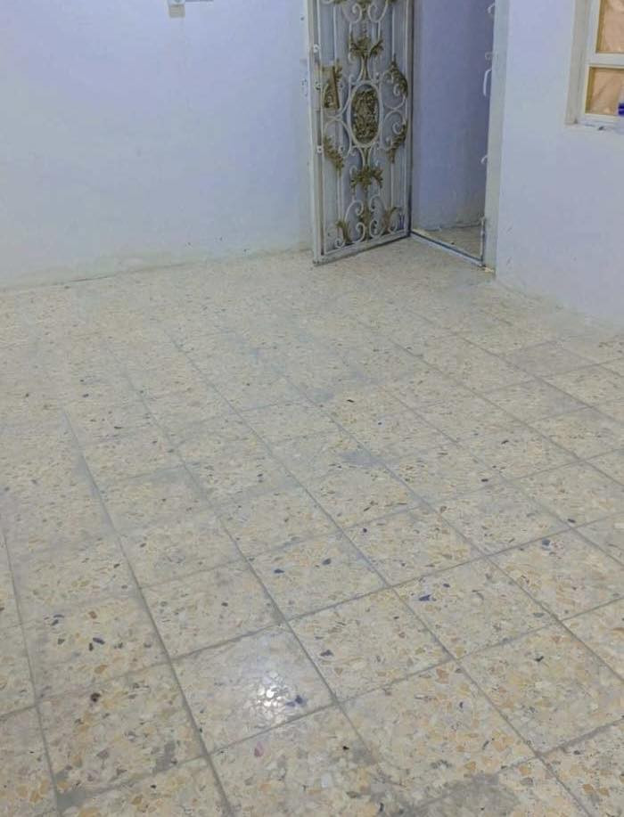 ❗️❗️شقه لإيجار ❗️❗️جمهوريه شارع المكاتب خلف مرطبات جمهوريه
غرفه وصاله ومشتملات 400 مع اجور ماء وكهرباء وشبكه إنترنيت مع اجور لإيجار لاستفسار ☎️***********
