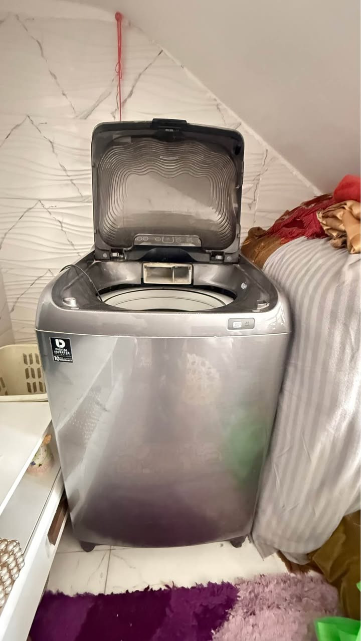 سلام عليكم غساله اوتماتيك سامسونج نضافه ٩٠٪؜. اخو الجديد  حجم كبير السعر ٢٥٠ وبيها مجال  مكاني الحولي قرب قاعه سافانا رقم الهاتف *********** كربلاء, العراق
