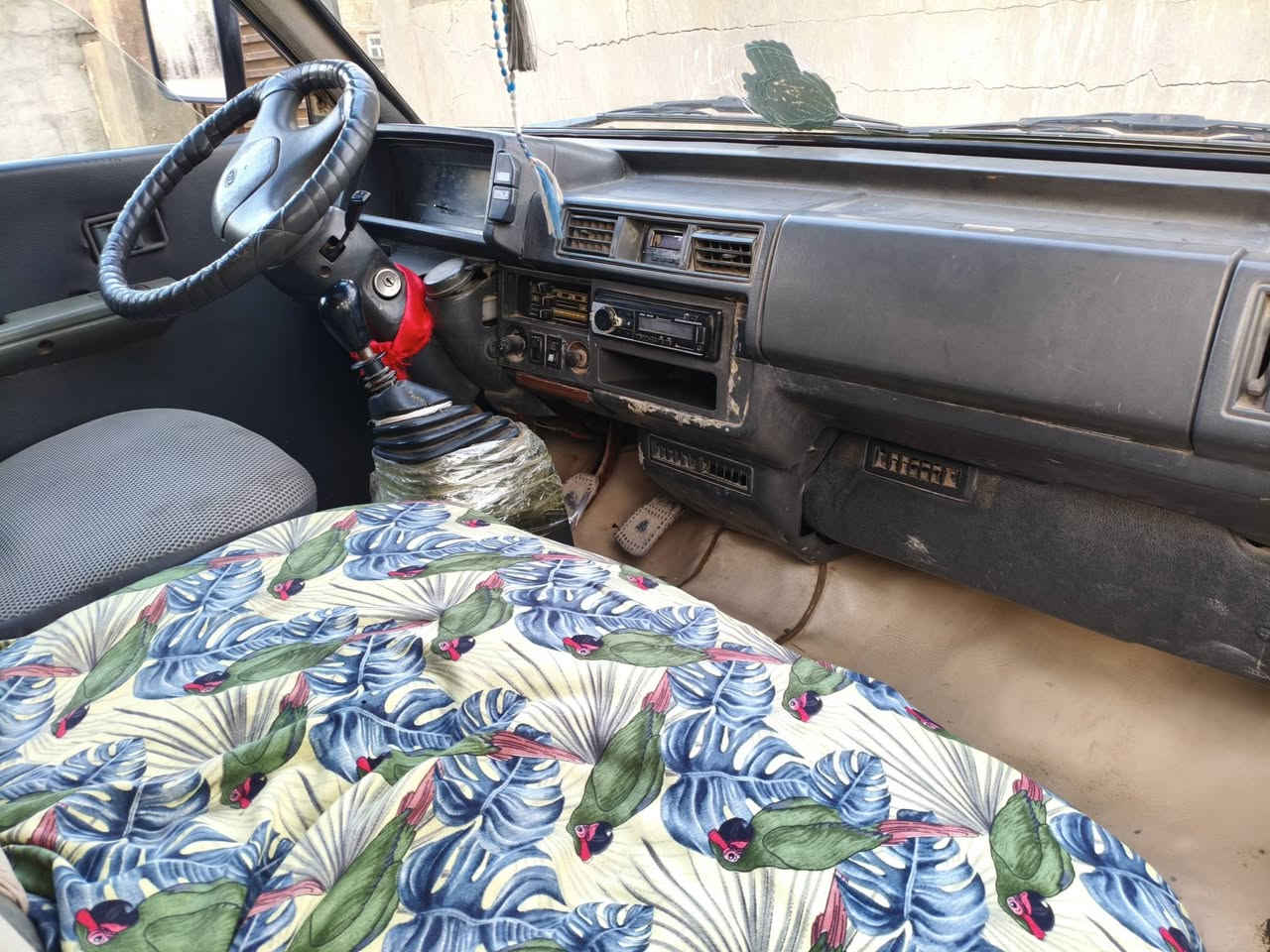 السلام عليكم كيه بسته للبيع 
موديل 1992
رقم أحمر صدامي
السياره نظيفه وجديده كلش
السعر 35وبيهه مجال 
وترهم مراوس بسياره حسب القناعه 
المكان بابل الكفل 
***********
