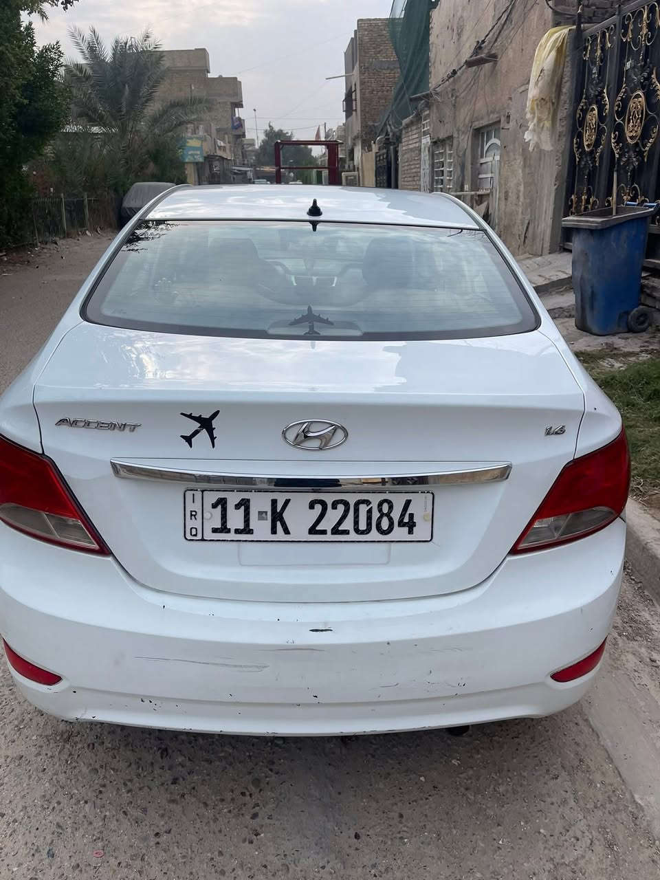 السلام عليكم  اكسنت2016خليجي كير ومحرك كفاله تخم تاير جديد مال جناي جاهزه الاخير تبريد شغال بيها3قطع صبغ 
مواصفات السياره داخل بيجي تحكم استيرن نضام ايكو 
اشاير بلمري شاشه كأمره فتحه 
السعر 98وبيه مجال
التصال ***********
العنوان الشعلة الرحمانيه
