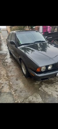 للبيع BMW موديل ١٩٩١ ألماني السياره ٥٢٥ بلاد  محرك عدل كبس هزه وسنويه ...