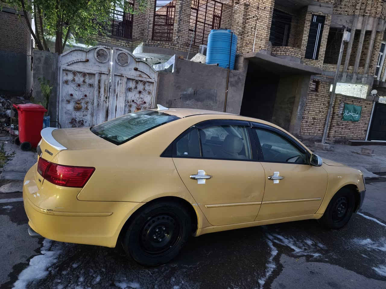 متاح سوناتا 6سلندر رقم انكليزي واسط سياره نضيفه بيها مبدل بنيد وجاملق تبريد حداديه تخم تايرات كله جديد سياره خير من الله السعر 95
مكان السياره كوت واسط
 ***********
