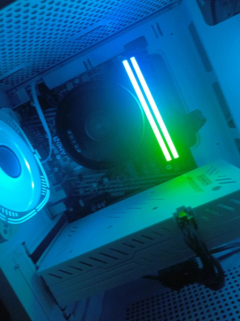بي سي للبيع مواصفات
Rx580
5600G
RAM 16 3200
B550M-a pro
Ssd512
600w
سعر 600


**إذا كنت صاحب هذا الإعلان وتريد حذفه لأي سبب، رجاءا أرسل رسالة إلى الدعم الفني**