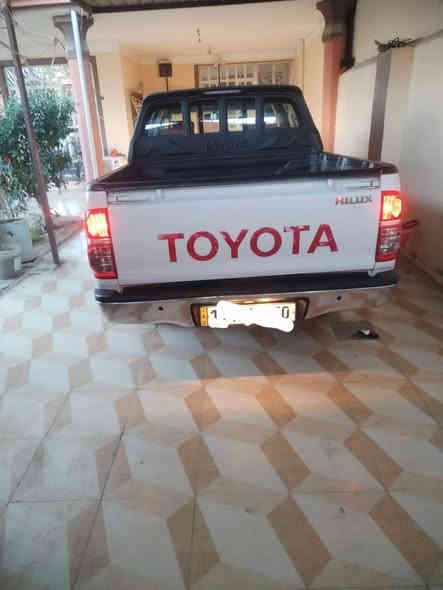 هايلوكس موديل 2015 شاصي 19
ماشيه 198 السيارة بأسمي السنوية لل 2029 
السيارة اوتوماتيك 
كير اكسر محرك كله مكفول
السونار موجود 
السعر 232
المكان ديالى 
***********
