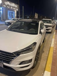 توسان 2020 فول مواصفات محجوزه للمصرف بسعر مناسب جدا للاستفسار 07709409...
