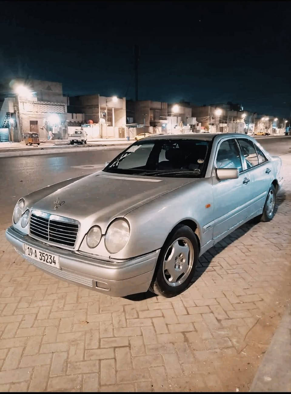 السلام عليكم مارسدس ام عيون مكينه محور رقم كربلاء انكليزي كهربائيات شغاله سياره بأسمي موديل٩٥ السعر٧٠ للاتصال *********** مكان مدينه الصدر
