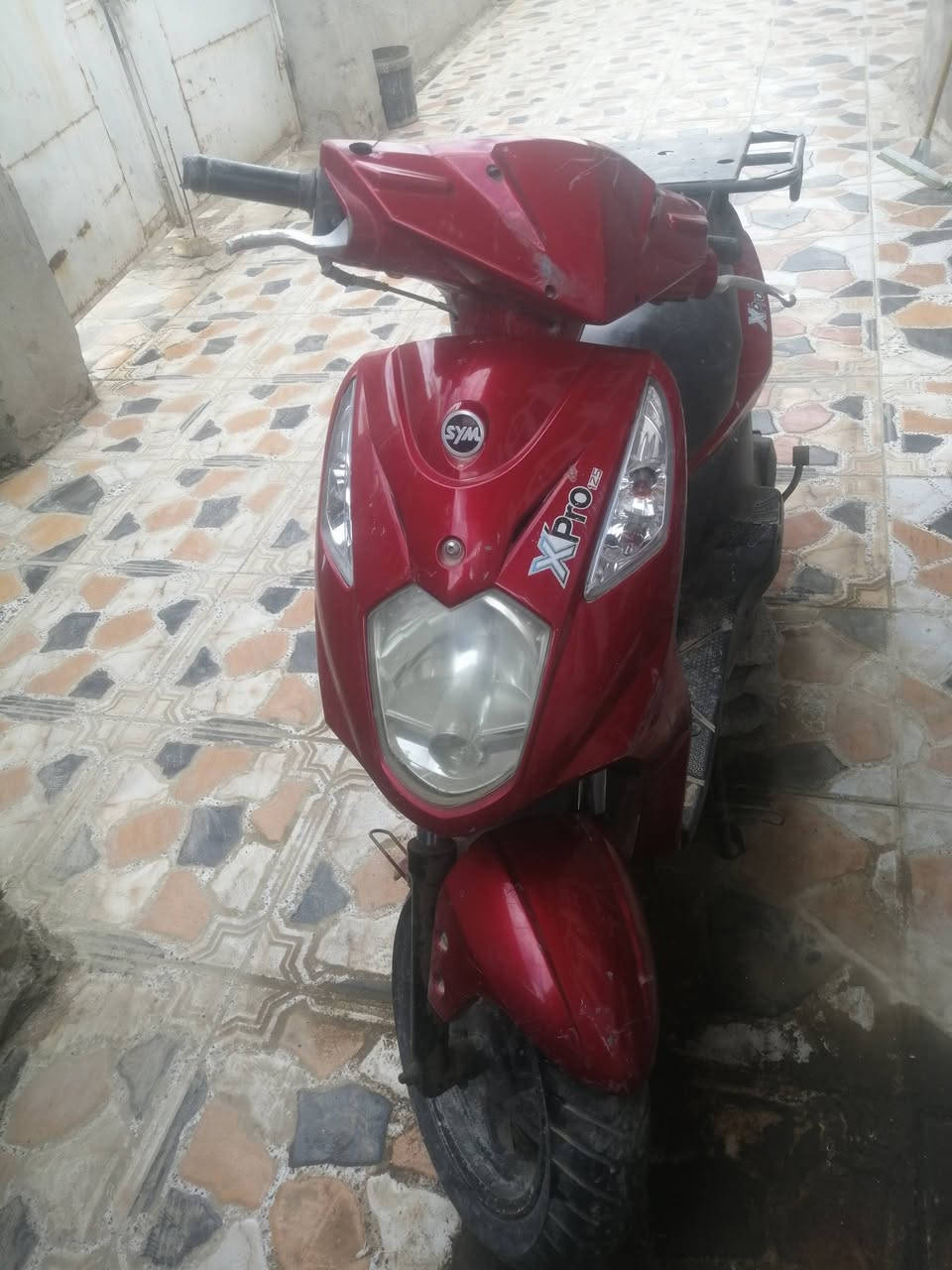 دراجه سيام للبيع شغاله وكامله مكاني واسط حي الحكيم سعره ٤٠٠ الف وبيهه مجال رقم هاتفي ***********
