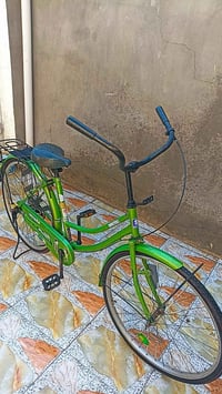 بيسكلات فول نضافه للبيع   لاخضر مديل 21  سعره ب 90   والثاني لون بيذنج...