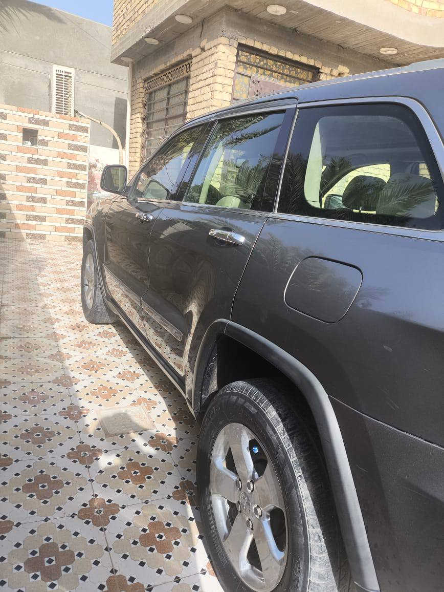 سلام عليكم اخوان من رخصت ابو الكروب 
جيب لاريدو
وارد خليجي 
تبريد ثلج ❄
موديل 2012 
السياره خير من الله
السياره بيهه قطعه وحده چاملق 
بنراما فتحت سقف
شاشه كبيره 
سماعت صوت خير من الله 
الشراي بي خير ويدلل 
المكان واسط كوت مركز المدينه 
السعر خاص.  رقم الهاتف
 ***********
بي واتساب 🗯
والشراي بي خير ويدلل ❤👍🏻
