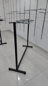 للبيع مستخدم نظافة القطع مثل ماواضح بالفيديو

ايضا يتوفر  ميز خشب  وتعاليك ملابس وسجج واذرع ملابس ورفوف خشبية فول نظافة
للاستفسار المراسلة على خاص
او مراسلة الرقم ***********
