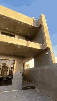 #الدارللبيع 🏡
#الموقع: المدائن - البوجامل (خلف طاق كسرى).
#المساحة: 735 متر (طابو زراعي٢٥).
#تفاصيل الدار:
غرف النوم: 5 غرف نوم (4 غرف سوبر بنظام سويت + غرفة نوم إضافية).
الصحيات: حمام رئيسي داخلي + حمام خارجي.
الصالات: استقبال فخم + هول داخلي واسع.
المطبخ: نظام حديث (حار وبارد).
#للاستفسار  الاتصال على الأرقام التالية
***********,,***********
