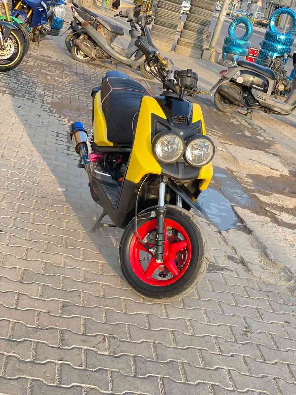 سكنس جبلي للبيع
مكينه 59
كلجات WF
 كفرات بلادي ليموني
اكزوز بوري عدل هاون 
عليها يدات 
جامرلغ امامي كاربون 
كشن رياضي 
طلعات 
ستان جانبي 
سعر الدراجه
مليون و 350 الف وبيها مجال 
عنواني كربلاء
***********
