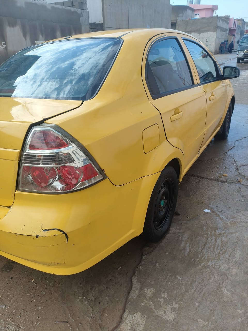 افيو البيع موديل2009 وارد كوري محرك وكير شرط توماتيك ضرر بس الصندوك الباقي كلو شرط داخلها نضيف السعر 53 وبيها مجال رقم ***********
