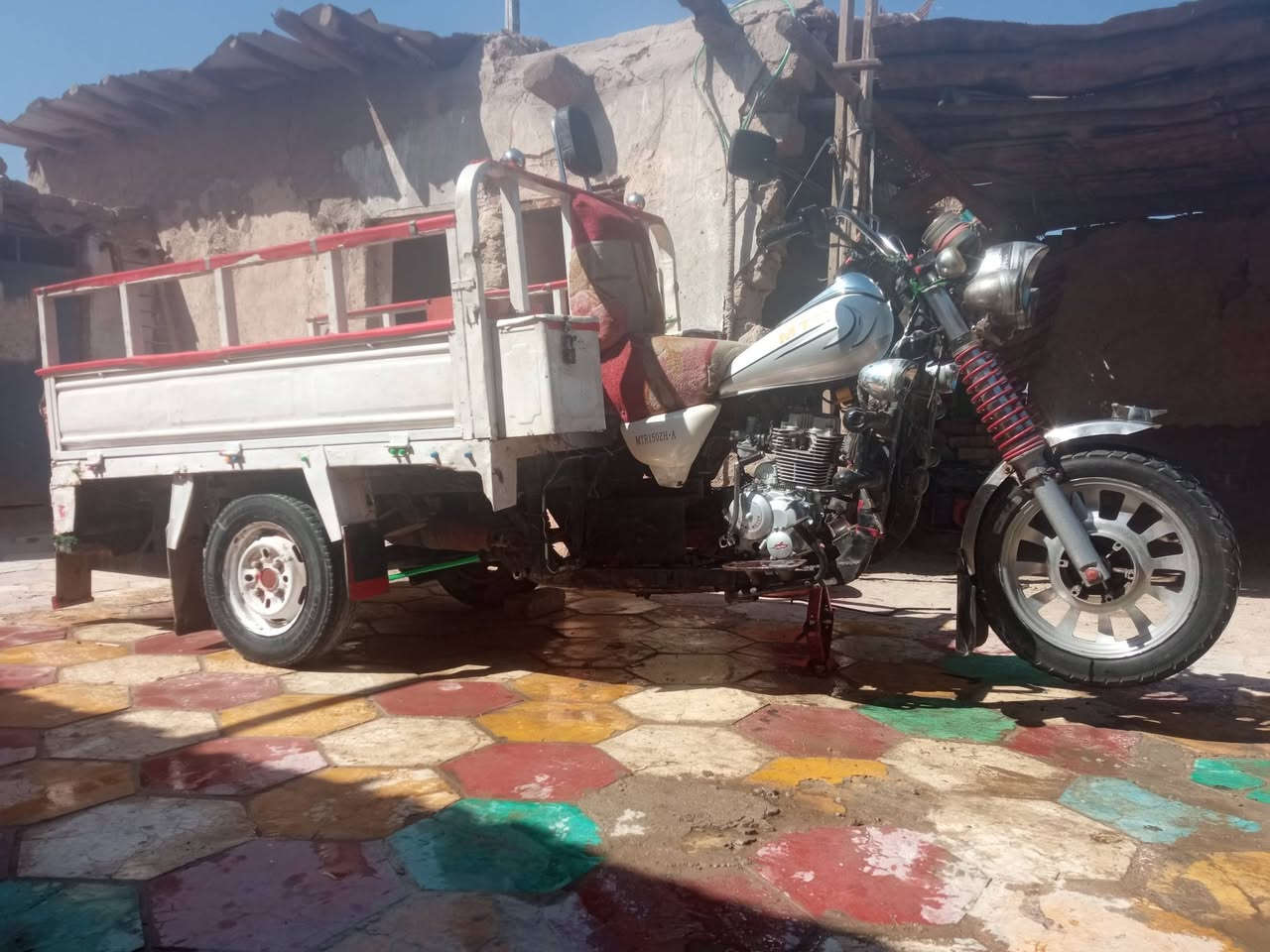 ستوتة MTR للبيع موديل 12 مكينة 2023 تخم تاير 
رقم وسنوية وراعيها موجود مداور شوكت ماتريد، السعر مليون 450


**إذا كنت صاحب هذا الإعلان وتريد حذفه لأي سبب، رجاءا أرسل رسالة إلى الدعم الفني**