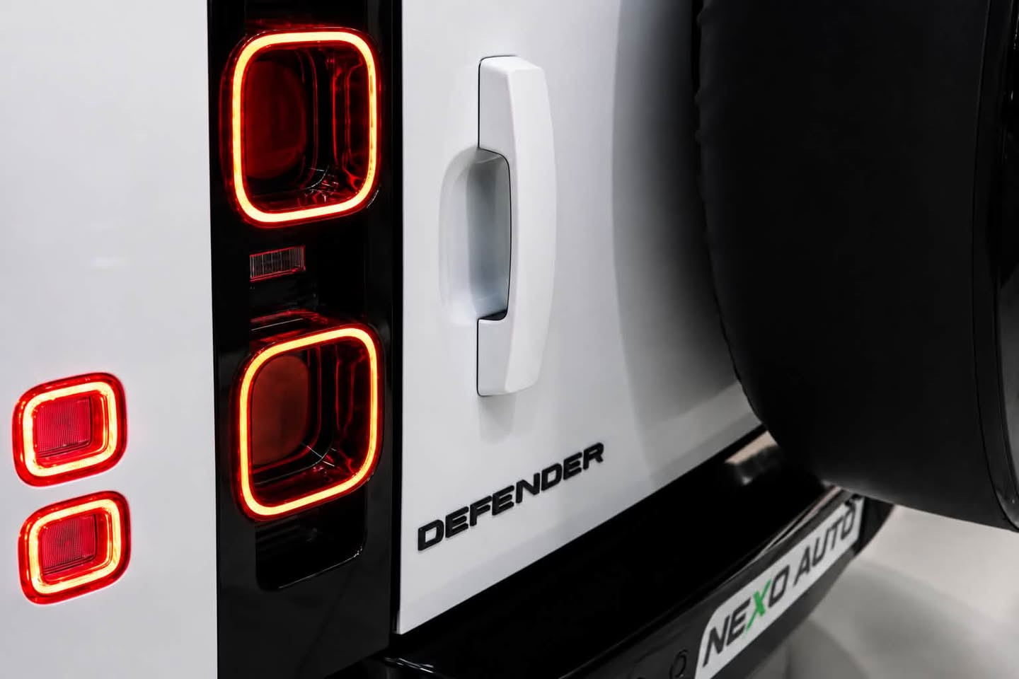 Land Rover _ Defender 

مۆدێل 2023
واردی خەلیج (GCC Specs)

* بێ بۆیاغ، کلین
* ڕۆیشتن: 16,000 مایل
* مۆتەری 3.0L I6 Turbo + Mild Hybrid (400 HP)
* گیربۆکس 8 خێرایی ئۆتۆماتیک
* سیستەمی 4WD
* پانۆراما
* شاشەی تاچ و Apple CarPlay / Android Auto
* کامێرای 360°
* سیستەمی Terrain Response
*  (Hill Descent Control)
* کورسی چەرمی، گەرمی و ساردکەرەوە

* LED Matrix Headlights
* Cruise Control
* فول مواسفات

نڕخ/ 63,500$

⸻

العربية

لاند روفر ديفندر  
موديل 2023
وارد خليجي (GCC Specs)

* بدون صبغ، بحالة نظيفة جداً
* الممشى: 16,000 مایل
* محرك 3.0 لتر 6 سلندر تيربو مع نظام Mild Hybrid بقوة 400 حصان
* ناقل حركة أوتوماتيكي 8 سرعات
* دفع رباعي دائم (4WD)
* سقف بانوراما
* شاشة لمس مع Apple CarPlay وAndroid Auto
* كاميرا 360 درجة
* نظام Terrain Response
* نظام التحكم بالنزول من المنحدرات
* مقاعد جلد مع التدفئة والتبريد
* حساسات وكاميرا خلفية
* مصابيح LED Matrix
* مثبت سرعة
* فل أوبشن

سعر/ 63,500$
للاستفسار:

***********
***********

Location/ 
BALEN CARS
https://maps.app.goo.gl/prz5bVL7eHQKwQHu9?g_st=ic

NEXO AUTO
Buy • Sell • Advertise
Premium Car Marketplace

#landrover #landroverdefender   #LuxuryCars #Erbil  #sulaimanyah #iraq #baghdad #basrah #najaf #karbala #Nexo
