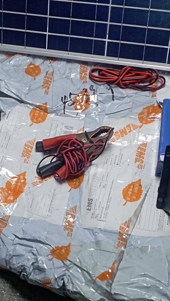 سلام عليكم
لوح طاقة شمسية بهذا الشكل الي يفيده يراسلني


**إذا كنت صاحب هذا الإعلان وتريد حذفه لأي سبب، رجاءا أرسل رسالة إلى الدعم الفني**