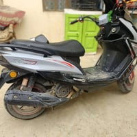 دراجه للبيع الشراي يطب خاص السعر 900 وبيها مجال 07733300133