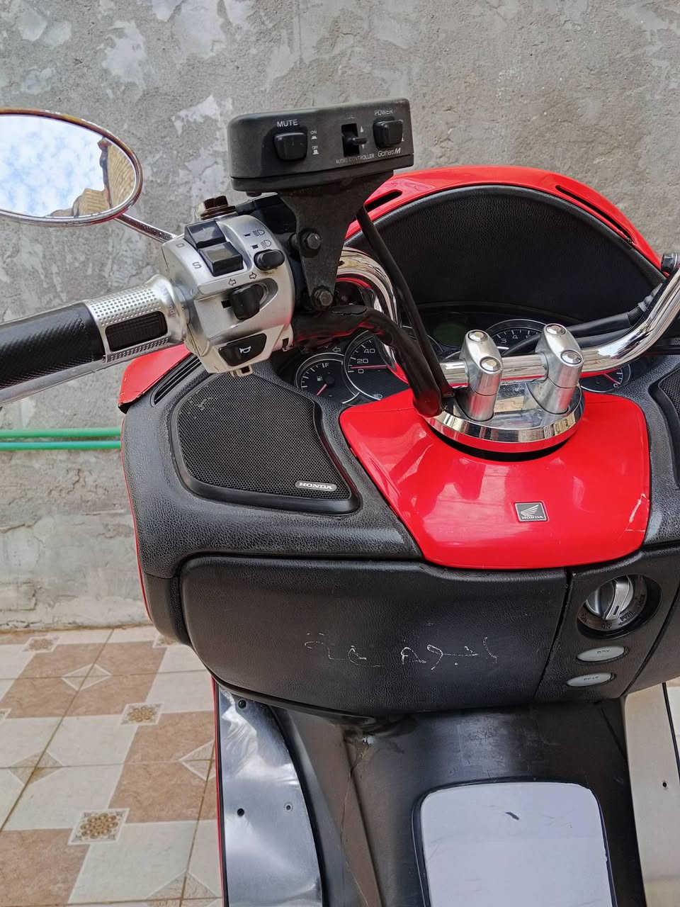 السلام عليكم فورزه 09 كير شغال7كير 4تحويلات  (S_7)مرايات عقرب بكلايت كرستال ستان حساس +اكلوب جنطه سماعات +مسجل ابلاد كيجات +كهربائيات كلها شغاله
مكينه خير من الله لاتنقيص ولاتبخير مكاني ناصريه نصر   
السعر 625 واتساب ***********

رجاء لحد يطي سعر بكيفه خاص متواجد جماعت 500اطبكو ع صفحه
