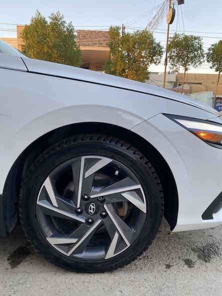 السلام عليكم 
دخول جديد النترا 2024  حادث خفيف قبغ جنطه مبدل نفس اللون بلادي بدون قطره صبغ
مرقم كامل 
بدووون ايرباك
فوول مواصفات 
ماشيه 38 ميل
شاشه كبيره متصله
عداد دجتال
كامره دواره
ابل كار بلاي
أندرويد اوتو
بصمه 
تشغيل عن بعد 
لد داخلي بالدشبول 64 لون متغير
رادار امامي 
رادار خلفي
رادار جانبي
ويل كب كروم كبير
تبريد منفصل 
تدفئه كشنات
تدفئه ستيرن
تحكمات ستيرن جهتين
مود درايف 3 وضعيات قياده
منافذ شحن خلفيه
مكينه 2000 دوش المرغوب
وباقي مواصفااات الفول
العنوان بغداد الدوره 
***********
