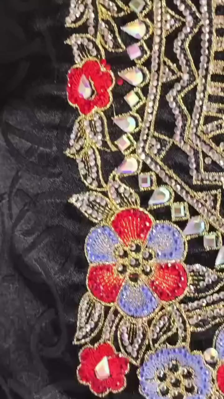 خياطة المخور في أزياء الأميرات… دقة بالتفصيل وأناقة بالتصميم ✨
تفصيل حسب القياس بأفضل الخامات ولمسة احترافية.
للطلب تواصلوا ويانه الآن ❤️
قسم الخياطة: ***********
قسم الأقمشة: ***********
