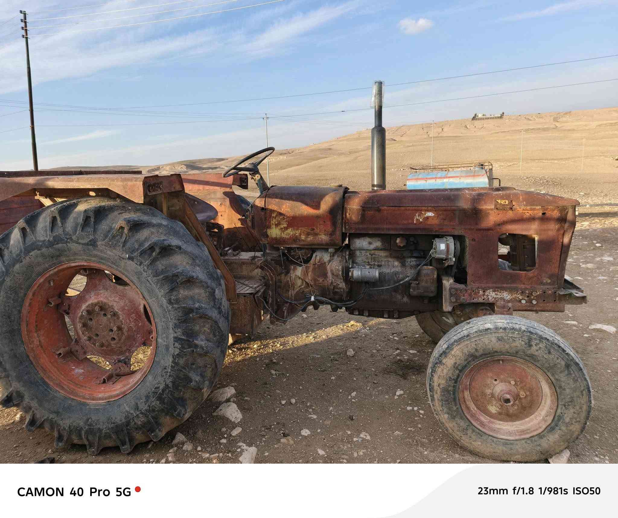 تركتر عنتر للبيع بدون رقم السعر مليونين وبي مجال الاتصال على الرقم ***********ك***********
