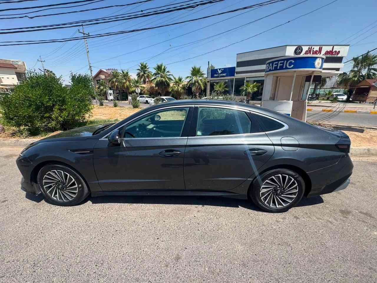 🔴سوناتا هايبرد موديل 2024  🔴

مكينة 2.000 

‏HYUNDAI  hybrid SONATA 2024 

🔴. حادثها فقط بابتين وحدة بارد وحدة صبغ كما موضح بلصوره  

جميع الايرباكات سليمة عدا البردة اليمين فقط

شواصي لغود مكفولة عالفحص ابيع  

🔴بدون ايرباكات

🔴سياره رقم اربيل  تحويل مباشر

🔴ماشيه  23 الاف ميل 

مكينة 2.000 طيااررره 🚀🚀

مواصفات راح اذكرهن 

بصمة دخول ذكي  

شاشة ع طول الدشبول 

تحكم ستيرن 

رادار امامي معا تحديد مسافة سيارة كدامك 

رادار خلفي 

رادار جانبي 

اوتو ستوب خلفي 

اوتو ستوب امامي 

شفتات ستيرن 

كشنات كهرباء وفول ايرباك 

كشنات تدفئه 

كير تعليك 

شحن لاسلكي 

حساس فتح جنطة الخلفية 

نظام خروج عن المسار 

نظام قيادة ذاتيه 

تبريد منفصل قطعتين امامي 

جامات اوتو 

نظام اوتو هولد مال ازدحامات 

هندبريك بصمة 

انظمة قياده سبورت ونورمات وكمفورت  وايكو 

كاربلي يدعم كافة الانظمة الهاتف 

كامرة خلفية دوارة

بجم زنون 

لد ع طول البجم 

لايتات اوتو 

نقط عمياء 

مراية داخليه تعتيم تلقائي 

شاشة تبريد تحكم كله لمس 

🔴مكانها بغداد الاعظمية 

صور الحادث موجوده بالمنشور 

🔴رقم الهاتف :*********** بغداد, العراق
