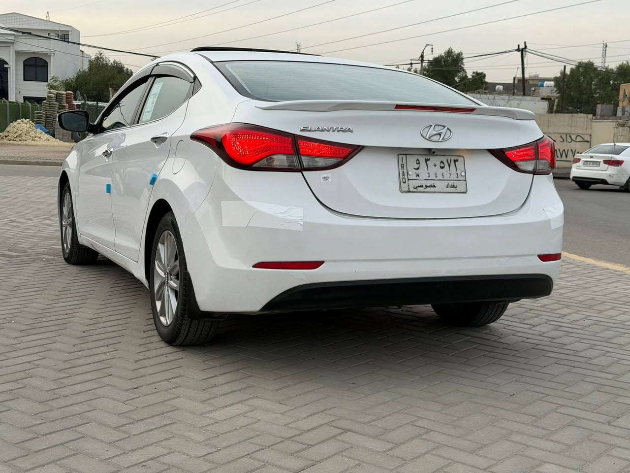 سلام عليكم النترا خليجي موديل ٢٠١٦ سياره مكفولة كشر وكير ومكينة جاهزهه فول سياره فتحة قطعتين تبريد ماشية ١٣٥ معروضه ١٣٠ وبيه مجال بسيط مكاني بغداد مدينة الذرة للاتصال ***********
