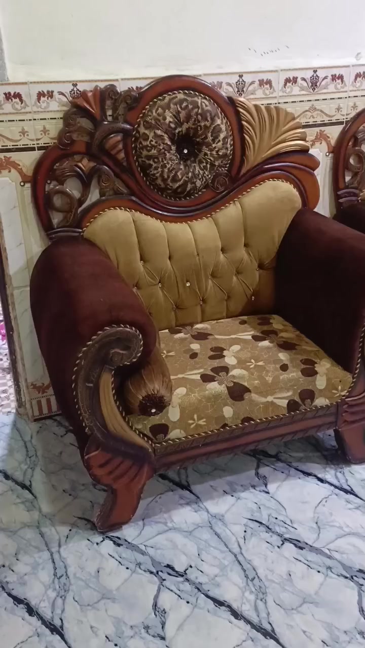 متاح طخم قنفات وحده كبيره وثنين وصط وثنين زغار ب سعر 350  بصره كرمة علي ***********
