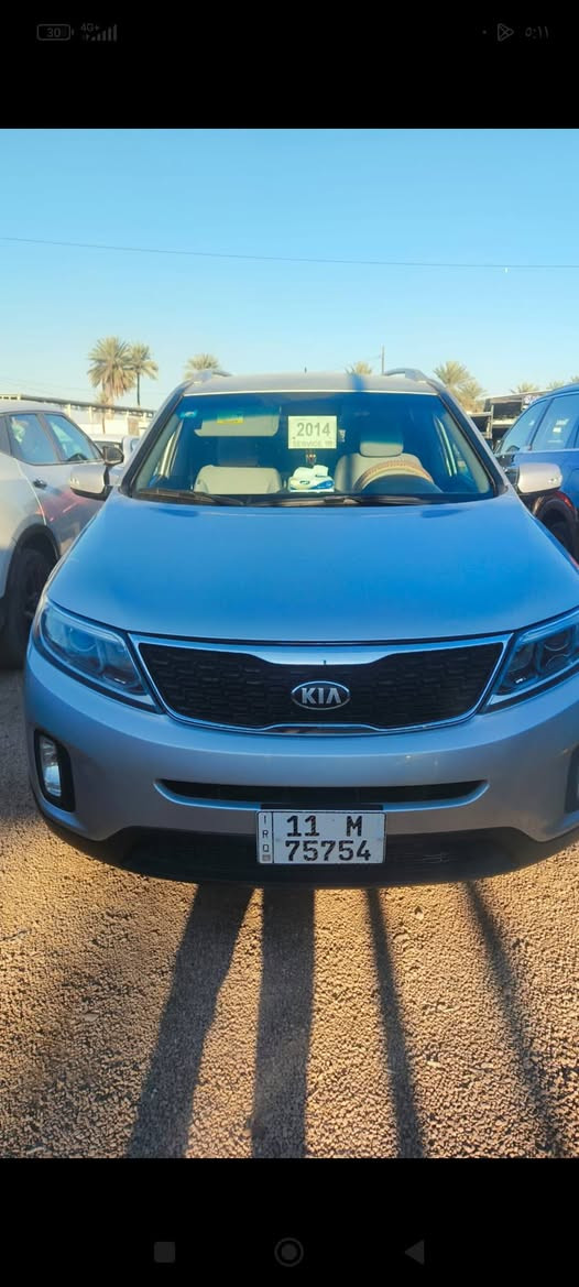 السلام عليكم
سورنتو للبيع 
موديل 2014 
رقم بغداد حرة مشروع وطني
سيارة مكفول  بس جاملغ  الامامي بدون تبديل بدون ايرباكات بدون بردة بدون شواصي 
مواصفات مميزة 
1/  اشاير بل مري
2/ شاشة كبيرة
3/ تحكم ستيرن
4/ فور ويل
5/ لايت زنون 
6/  محرك 2400 
7/ خمسة راكب
8/  كهربائيات 
9/ تبريد 3 قطع 
10/ سبير مع كافت الملحقات 
11/ بصمة ابواب 
مواصفات بعد معروفة 
مكان كربلاء 
رقم الهاتف ***********
