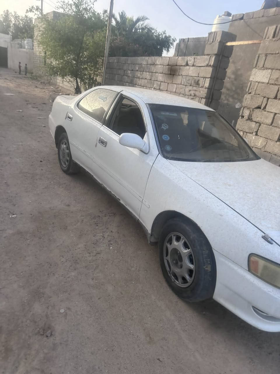 السلام عليكم كرسته للبيع رقم بصره ا سنويه لل2027 مكينه 3000 فيشتين مكان سياره بصره زبير  
*********** 
السعر 40 وبيها مجال بسيط

