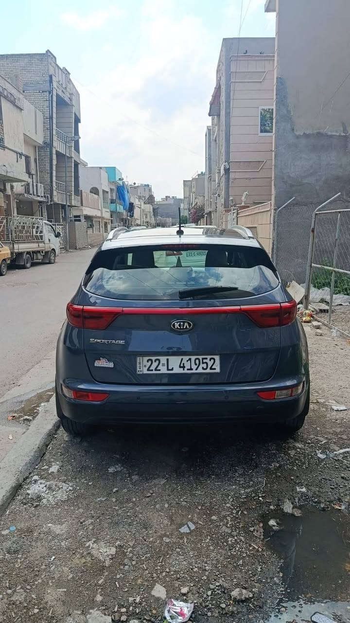 للبيع للبيع .سبورتج ٢٠١٨ .فول قمارة بانورما ..ماشية ٧٠ الف .محرك ٢٠٠٠ .مكانها بغداد .الاعظمية . السعر ١٦٧ وبيها مجال حتى سونار موجود .للاستفسار *********** يوجد واتساب
