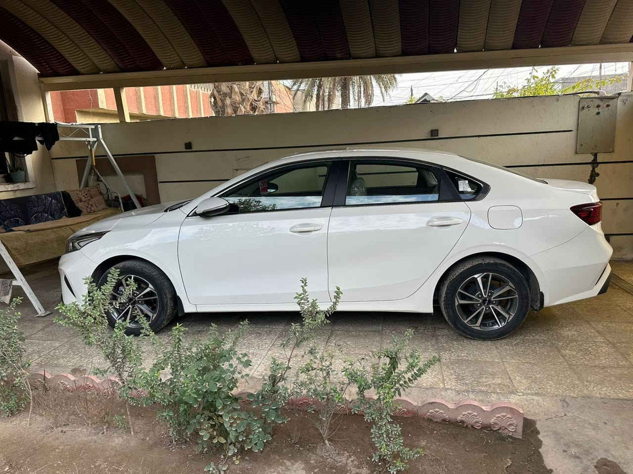 السلام عليكم للبيع سيراتو ٢٠٢٤ فول مواصفات مكينه ٢٠٠٠ السونار بل منشور ماشيه ٤٠ الف السعر ١٨٧ بي مجال قليل مكاني بغداد الهاتف ***********
