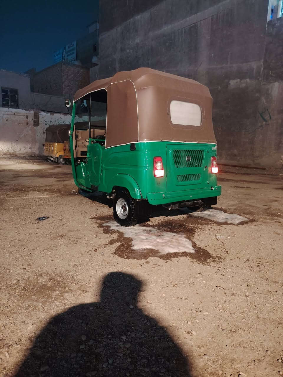 سلام عليكم ورحمة الله وبركاته
✌️ تكتك للبيع 22 رقم نكلزي مكاني بغداد تكتك خير من الله ***********
