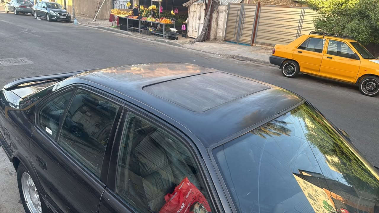 سلام عليكم للبيع بي ام 525 موديل ٩١
مواصفات فتحه 
كشنات جلد 
كشن كهرباء 
رقم بغداد بسمي 
مكينه وكير كفاله
سعره ٤٥ ورقه 
رقمي *********** مكان السياره بغداد البنوك
