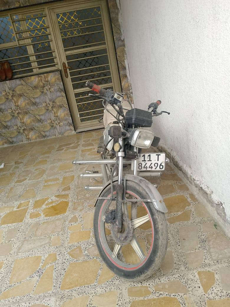 سلام وعليكم ايرانيه موديل 2020مرقمه رقم بغداد للبيع لسعر مليون و300
شرط التحويل شغاله بس كهرباياته يردله ترتيب شراي اتصال ***********
