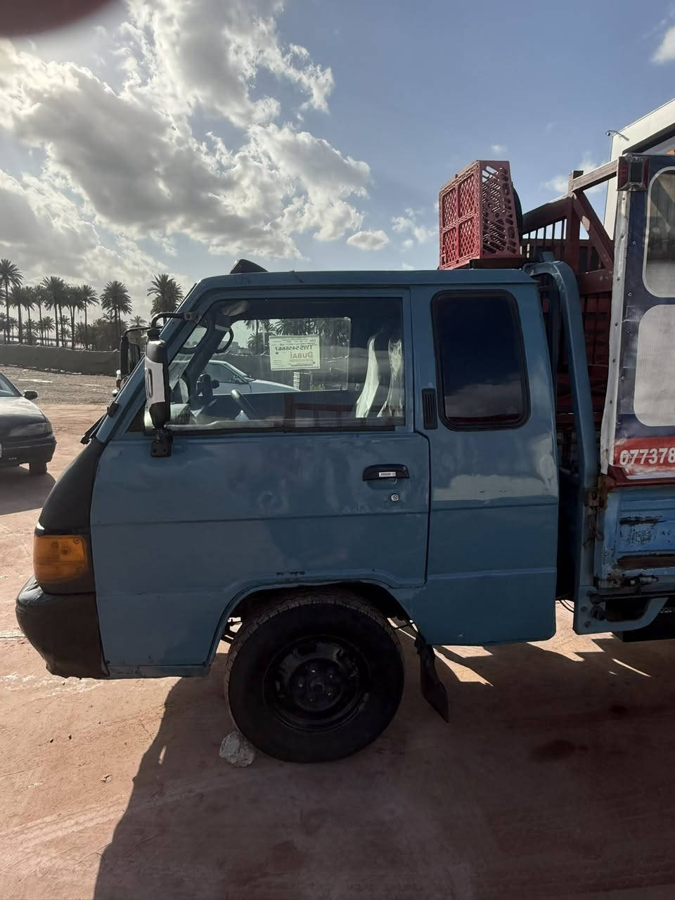 السلام عليكم للبيع هونداي بورتر 1995 رقم اديالى مشروع وطني السيارة مكفوله كير ومحرك واكسل كهربائيات كامله دوشمه جديده شاصي ورقم شاصي مكفول تخم تاير جديد تبريد كهربائي السيارة مال شغل جاهزه بوجهك للشارع وبالعافيه على الياخذها 
*********** السعر 55
