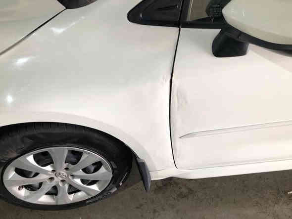 سلام عليكم 
كورلاء هايبرد 2023امريكي 

2023 
ماشية 92 كيلو
ابيض بغداد
محرك 1800 
مبدل بنيد بس يعني قطعه وحده صبغ
جاملغ بارد 
***********
